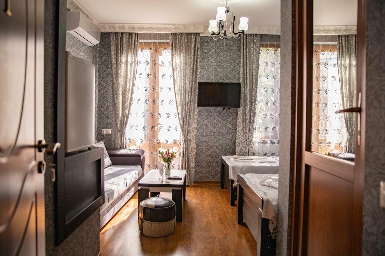 Family Hotel Parajanov Tbilisi Eksteriør billede
