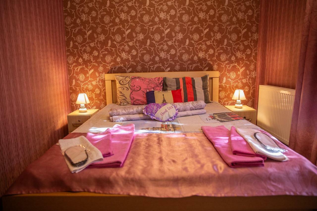 Family Hotel Parajanov Tbilisi Eksteriør billede