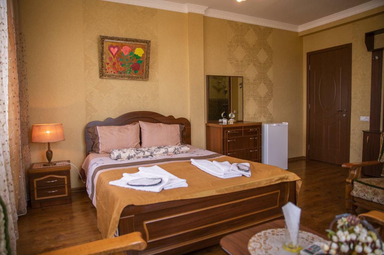 Family Hotel Parajanov Tbilisi Eksteriør billede