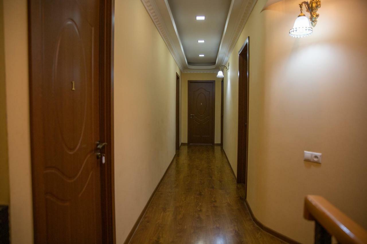 Family Hotel Parajanov Tbilisi Eksteriør billede